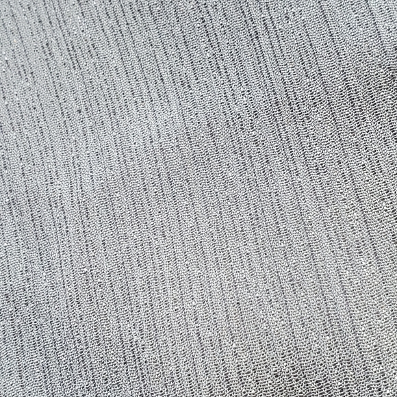 Gorgeous chiffon soft grey blouse - Picture 4 of 5